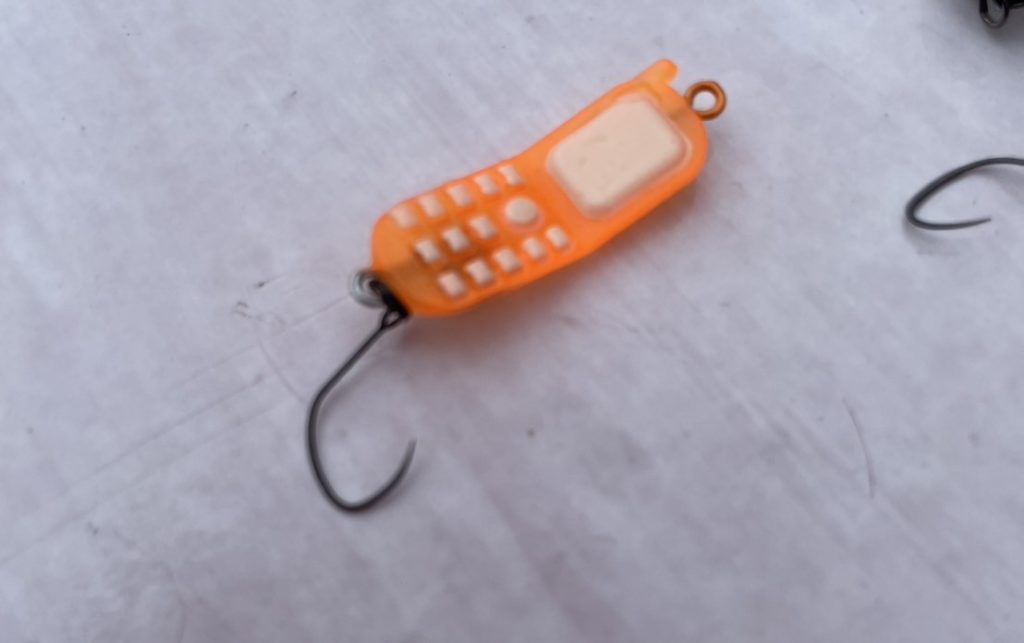 ガラスプis SulaSula ガラケー型スプーン5個セット 動画あり】【再入荷】ちょっと不思議なルアーブランド | HAMAスタッフ